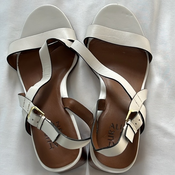 Naturalizer Arianna White Leather Block Heel Strappy Sandals - Picture 2 of 5